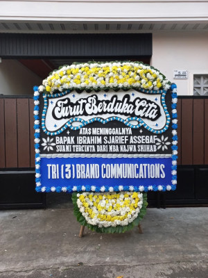 Papan Bunga Duka di Sangiang